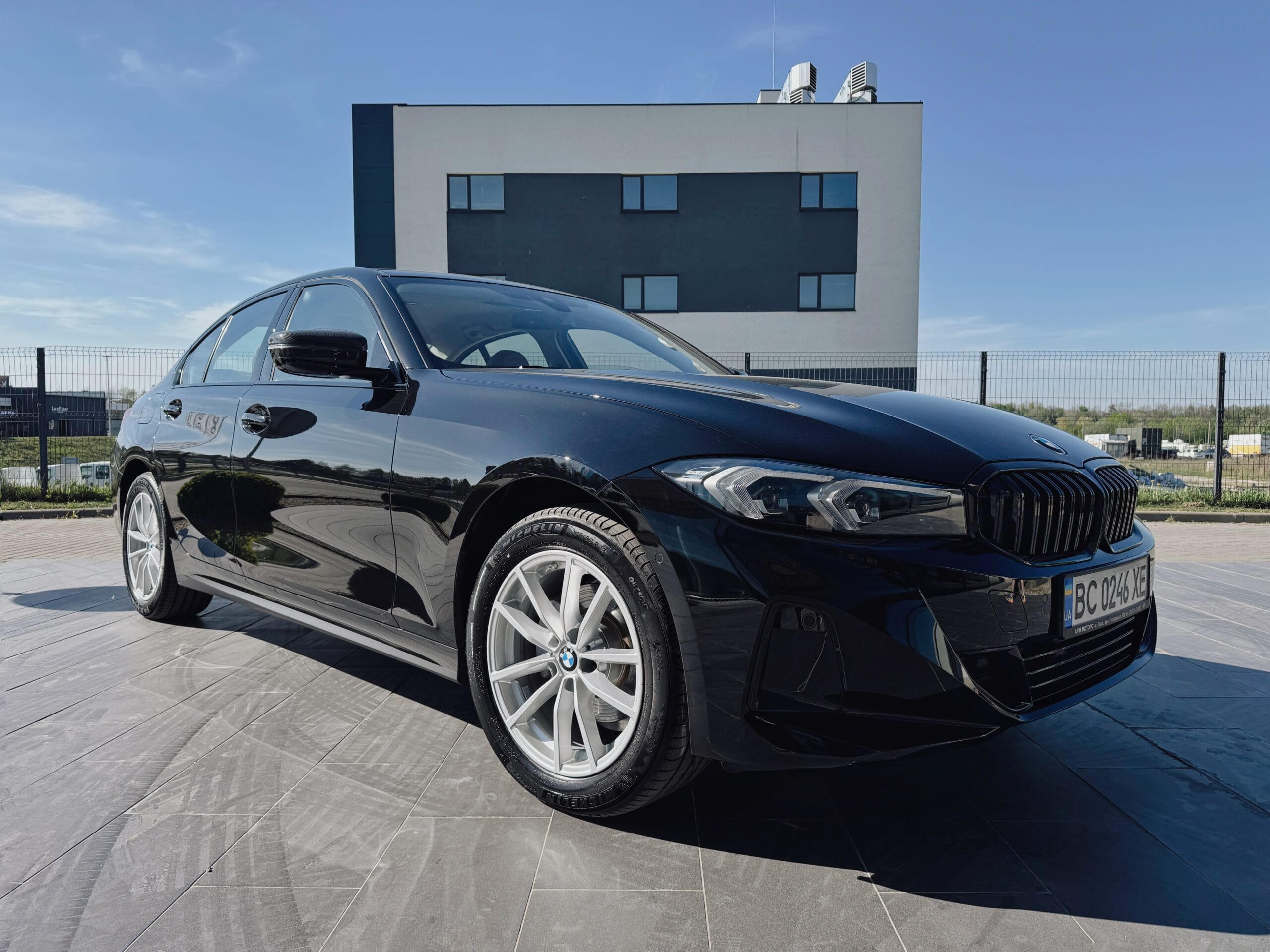 BMW 3 Series-hover