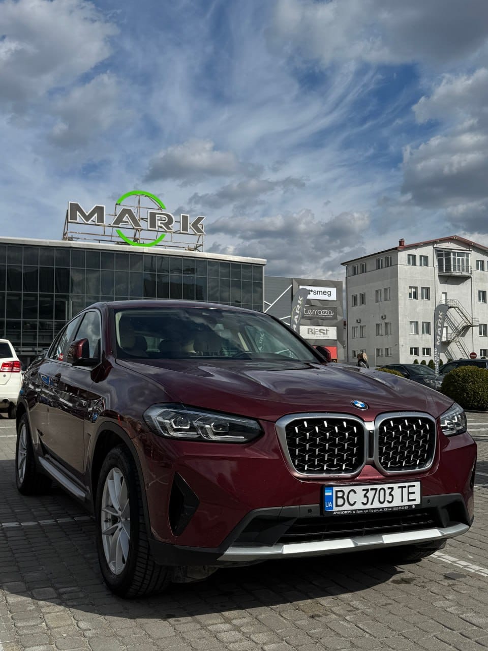 BMW X4 2024-hover